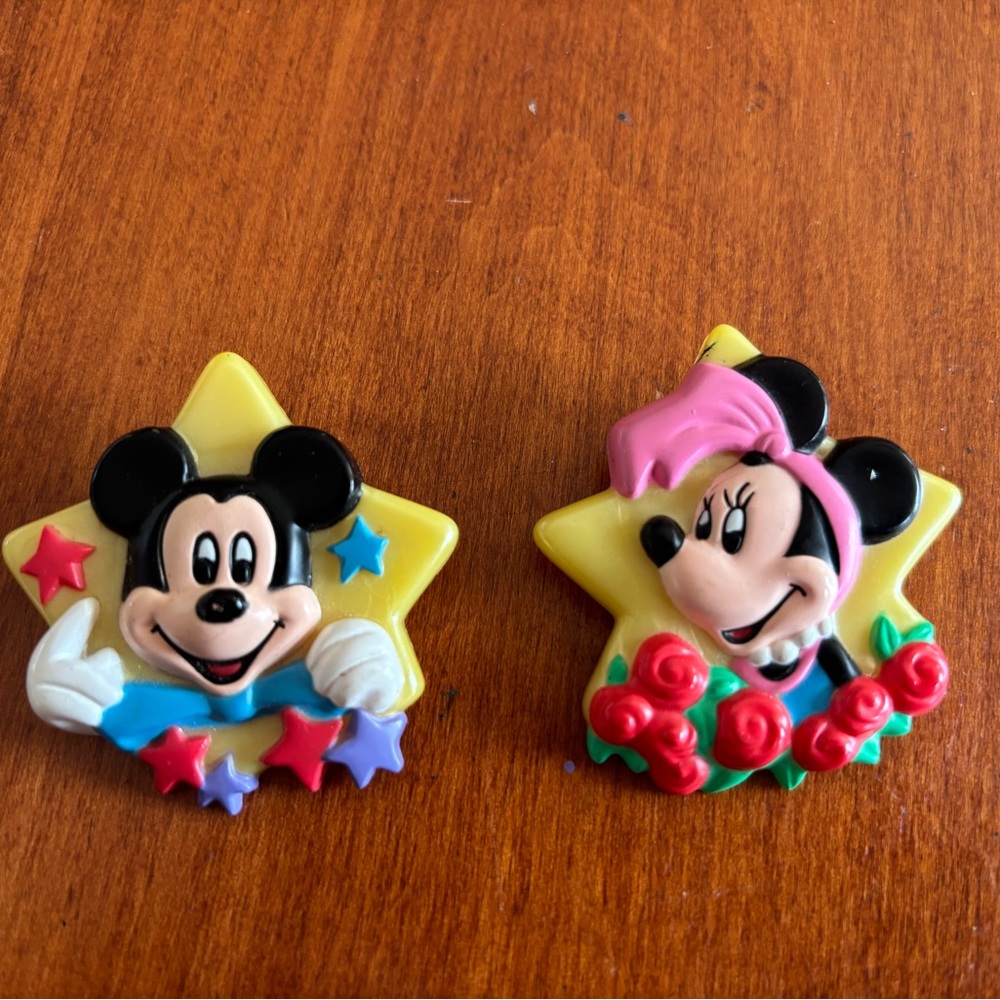 Disney Mickey & Minnie Star Button Duo - Yellow, Black, Pink, Blue, Red
